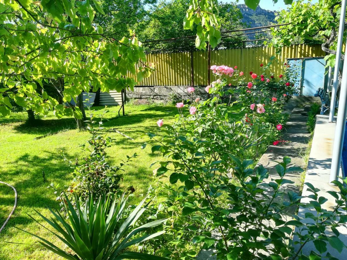 Guest House Green Veranda Mtskheta Exterior foto